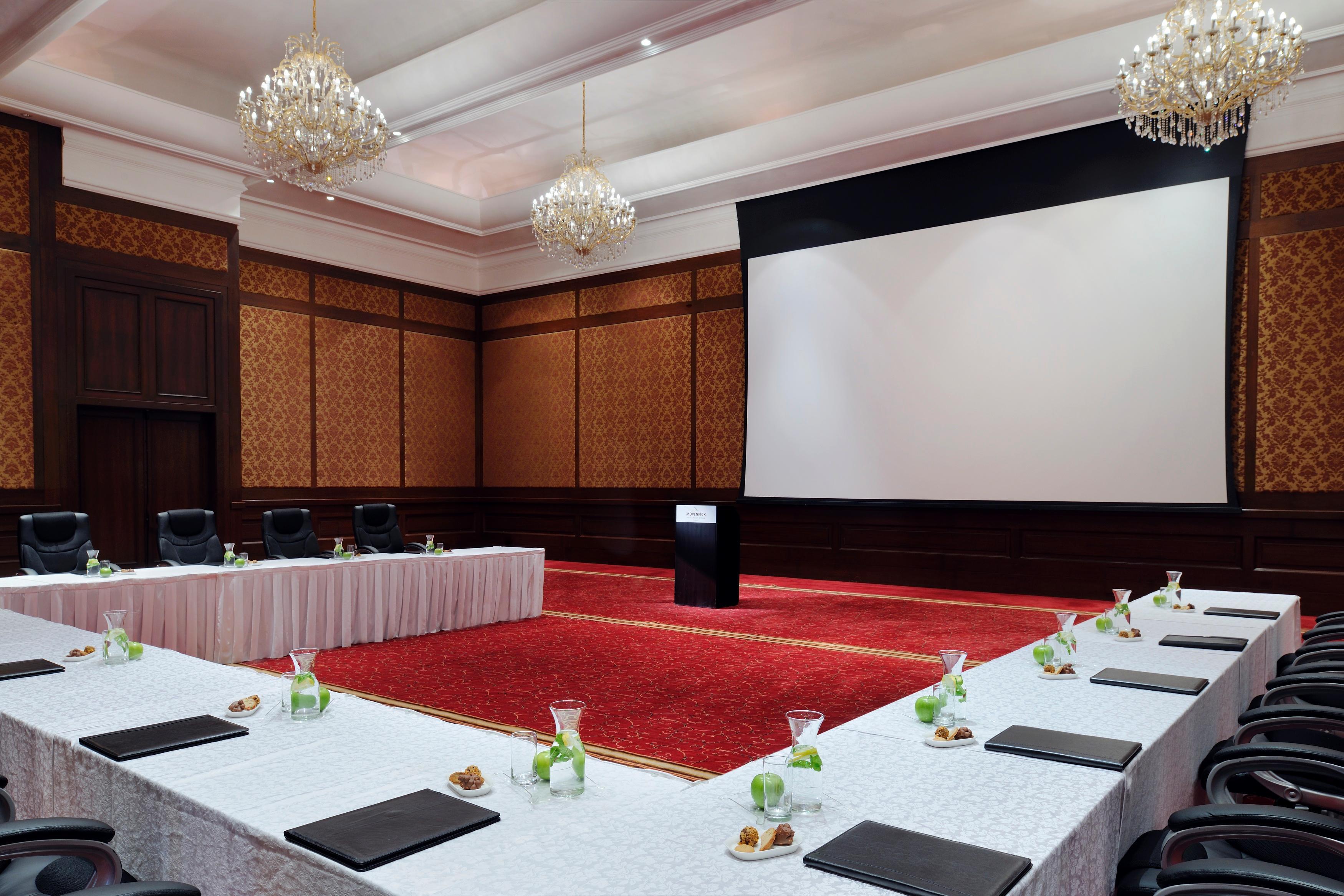 Moevenpick Hotel & Resort Al Bida'A Salmiya Екстер'єр фото The meeting room